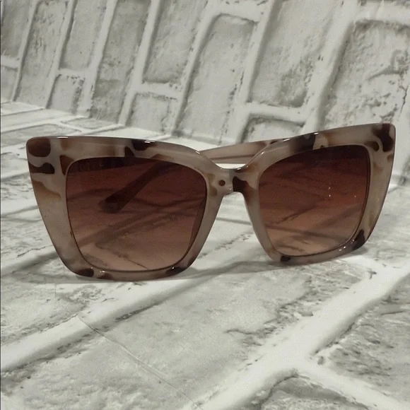 DIFF Sunglasses NWOT Diff Eyewear | Accessories | Nwot Diff Sunglasses Kota Mocha  main image 3